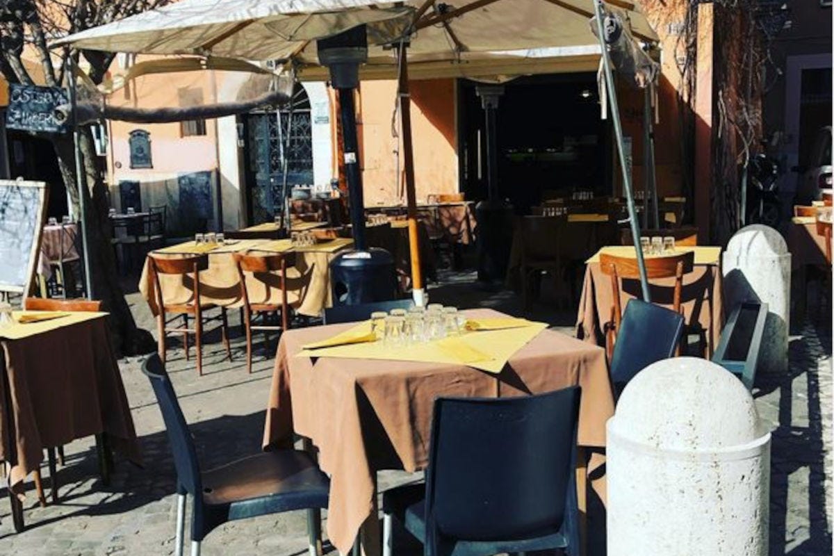 Un'immagine, tratta dal profilo Instagram, dell'Osteria Zì Umberto a Roma 
