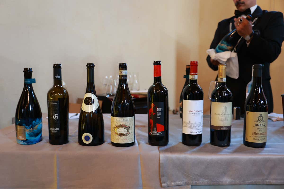 Tra fede, storia e calici millenari, il vino monastico conquista Fossanova Tra fede, storia e calici millenari, il vino monastico conquista Fossanova