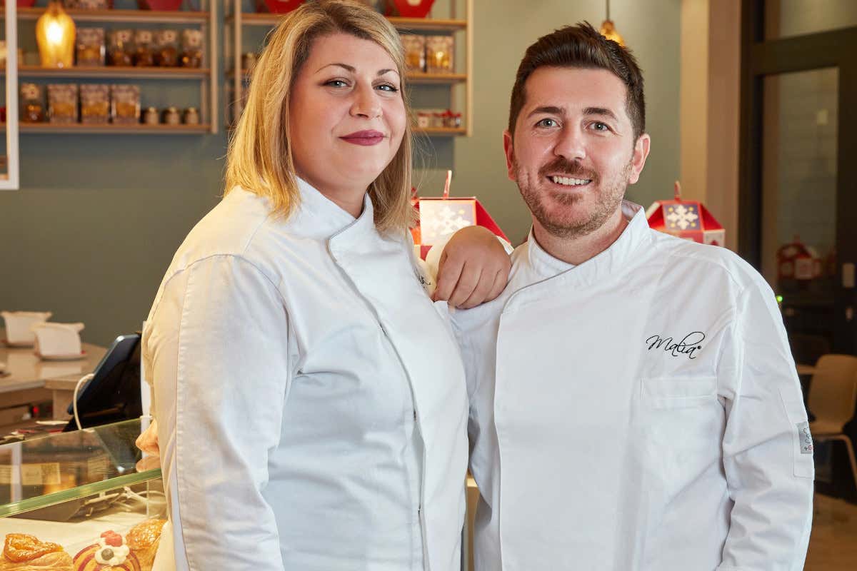 Babà salati e pandoro con friarielli: incontrare Napoli a CityLife a Milano Babà salati e pandoro con friarielli: incontrare Napoli a CityLife a Milano