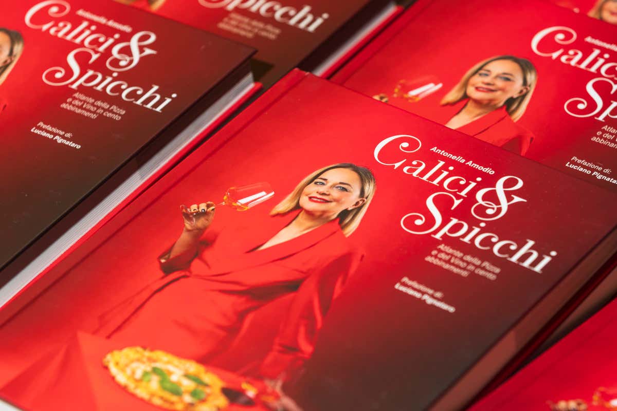“Calici & Spicchi”: Antonella Amodio svela i segreti degli abbinamenti pizza-vino a Firenze