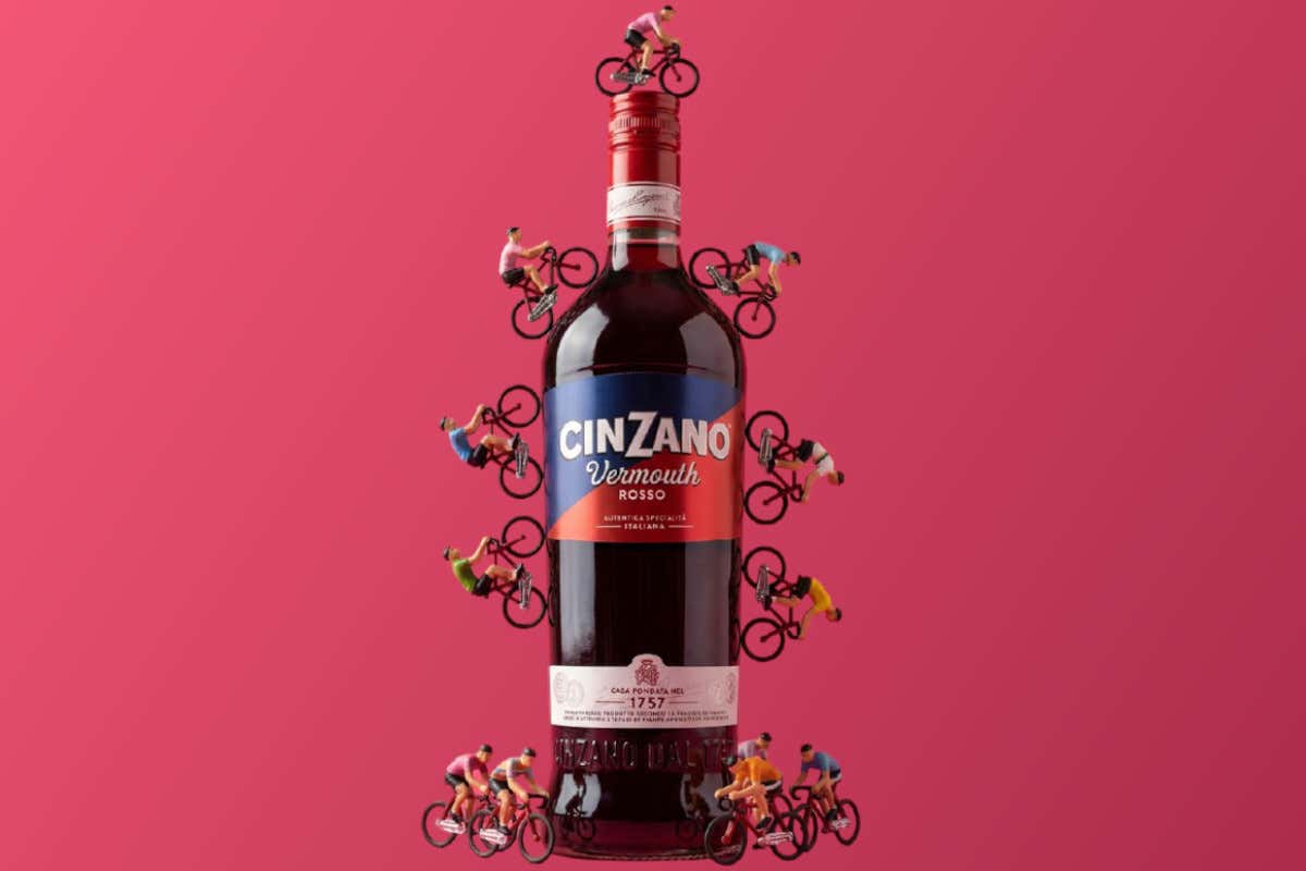 Cinzano torna al Giro d’Italia: il vermouth storico riparte dal ciclismo