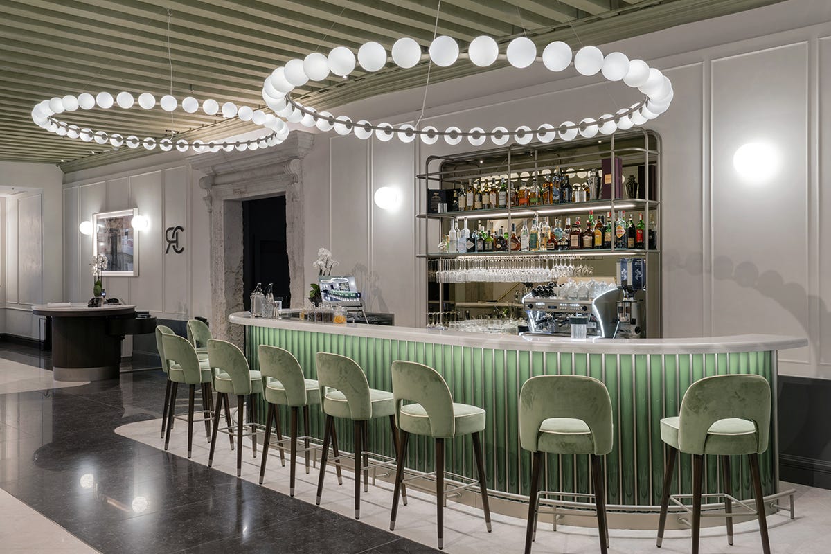 Il bar Soggiorno di lusso in una Venezia autentica? Al Radisson Collection Hotel Palazzo Nani