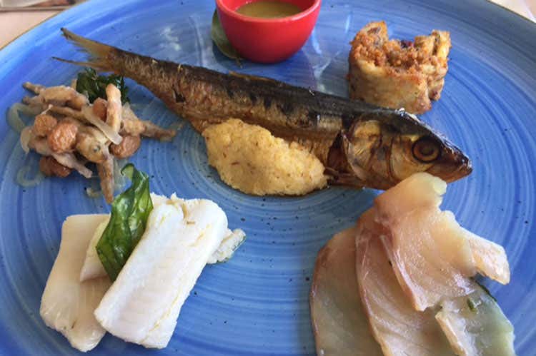 Panoramico sul lago d’Iseo 52 anni di buona cucina Panoramico sul lago d’Iseo 52 anni di buona cucina