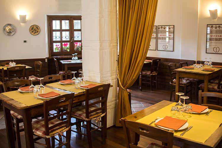 Piatti romagnoli e gestione familiare alla Trattoria Sangiovanni di Rimini