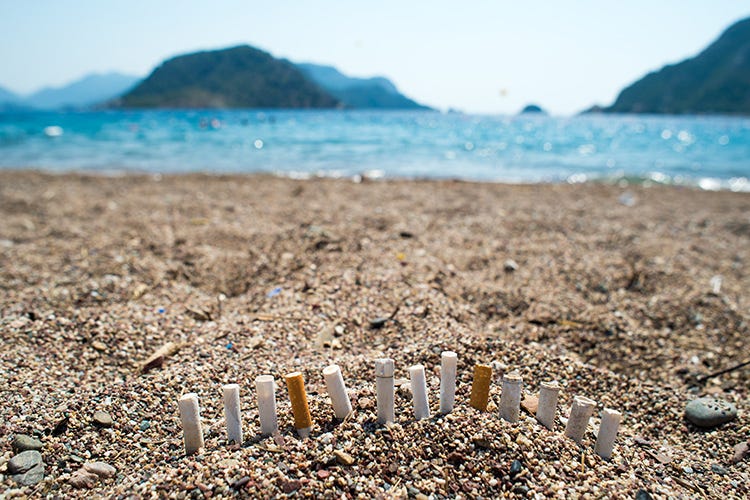 (Porto Cesareo, no sigarette in spiaggia Vietato anche l’utilizzo di plastica)