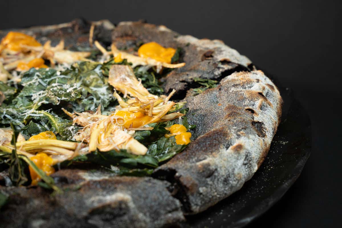 Quando l'arte bianca si fa...nera: il cacao entra in pizza, pasta e lievitati Quando l'arte bianca si fa...nera: il cacao entra in pizza, pasta e lievitati