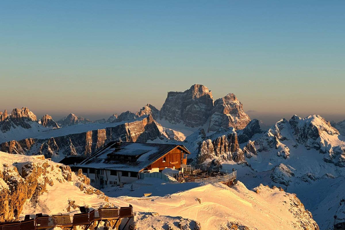 Rifugi gourmet in quota attacco alla montagna o ancora di salvezza?