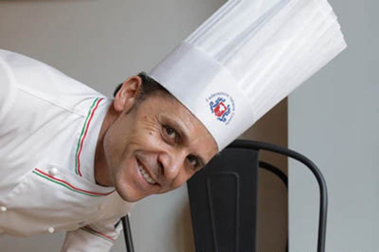 Roberto Cipolla Pasqua in rosso e gourmet a Roma tra ricette d’autore e  delivery