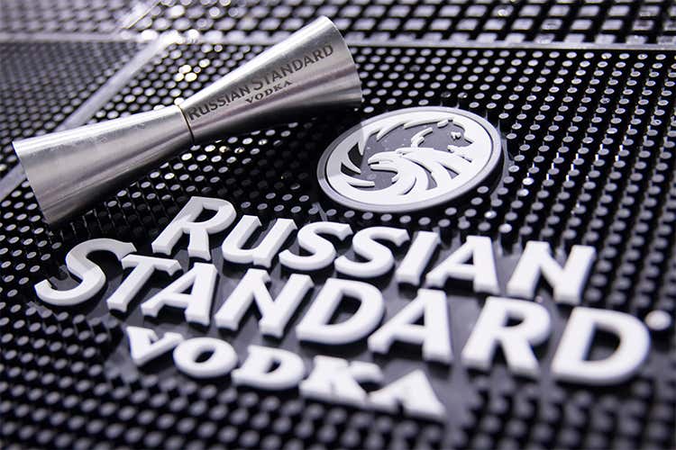 Russian Standard, 2&ordf; tappa a Roma In gara i giovani flair bartender italiani