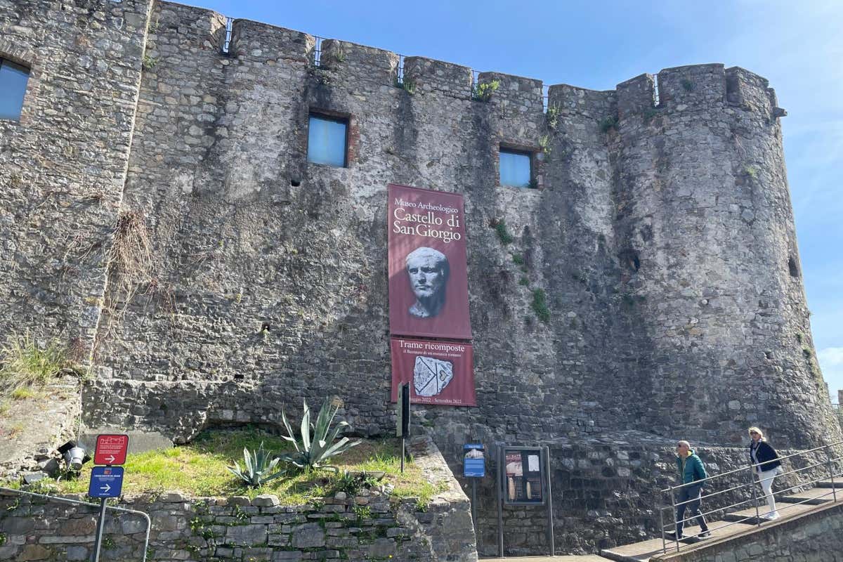 Da La Spezia verso l'appenino apuano: tra mare, borghi incantati e tesori nascosti