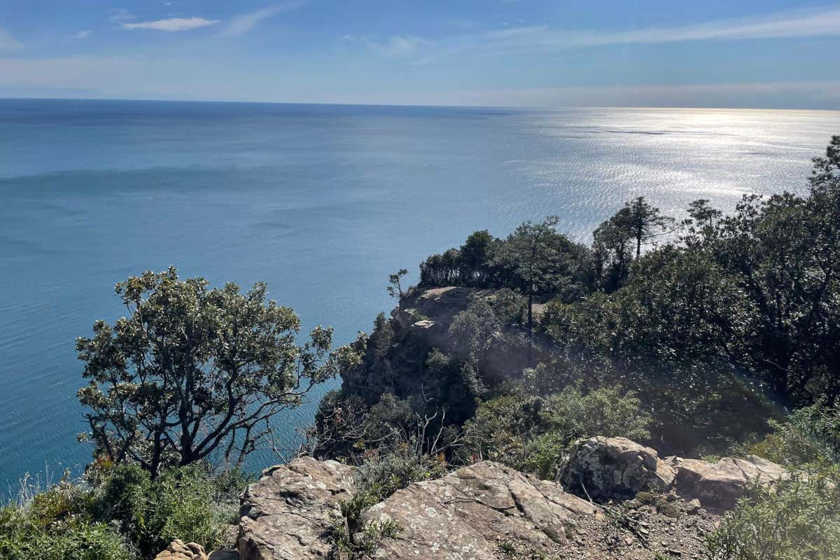 Da La Spezia verso l'appenino apuano: tra mare, borghi incantati e tesori nascosti