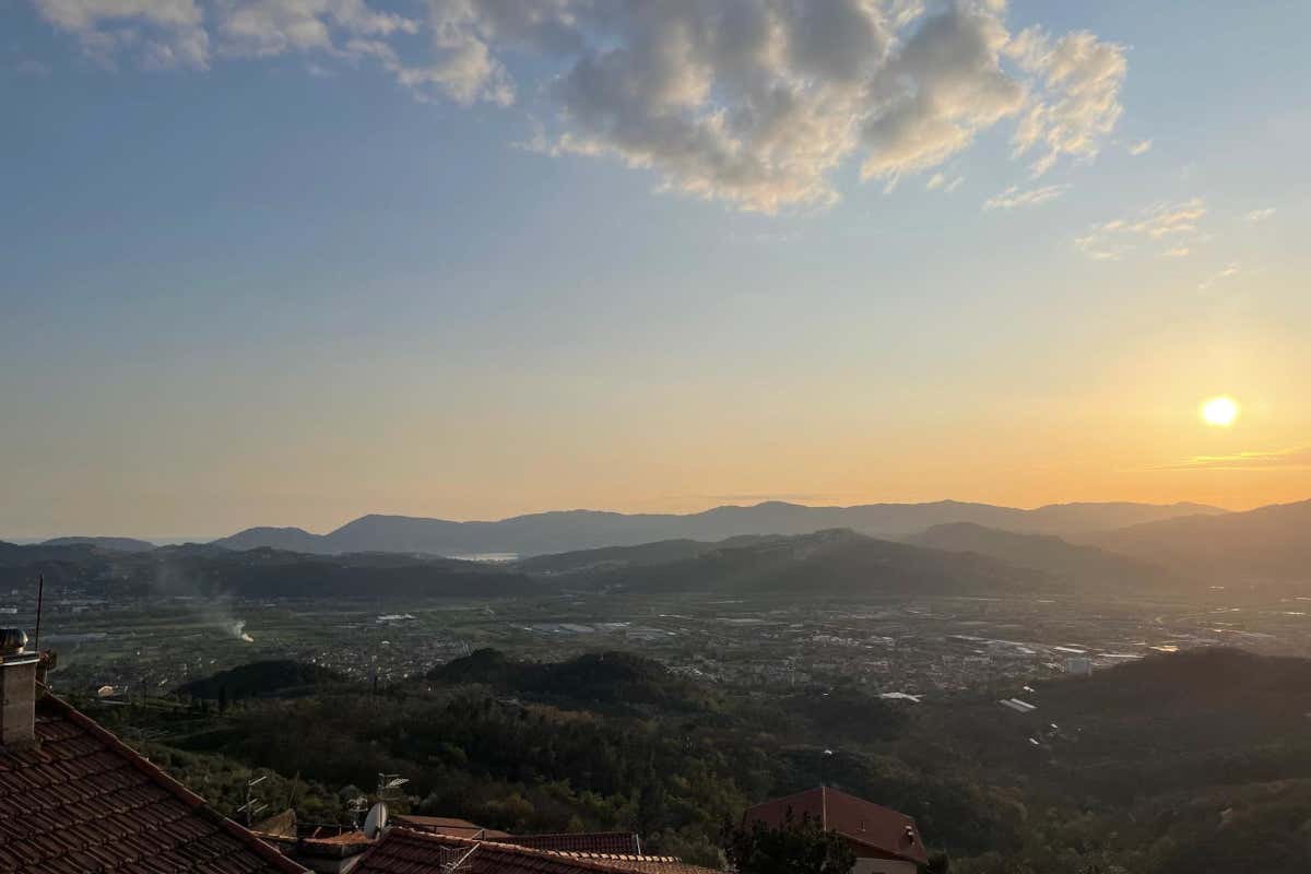 Da La Spezia verso l'appenino apuano: tra mare, borghi incantati e tesori nascosti