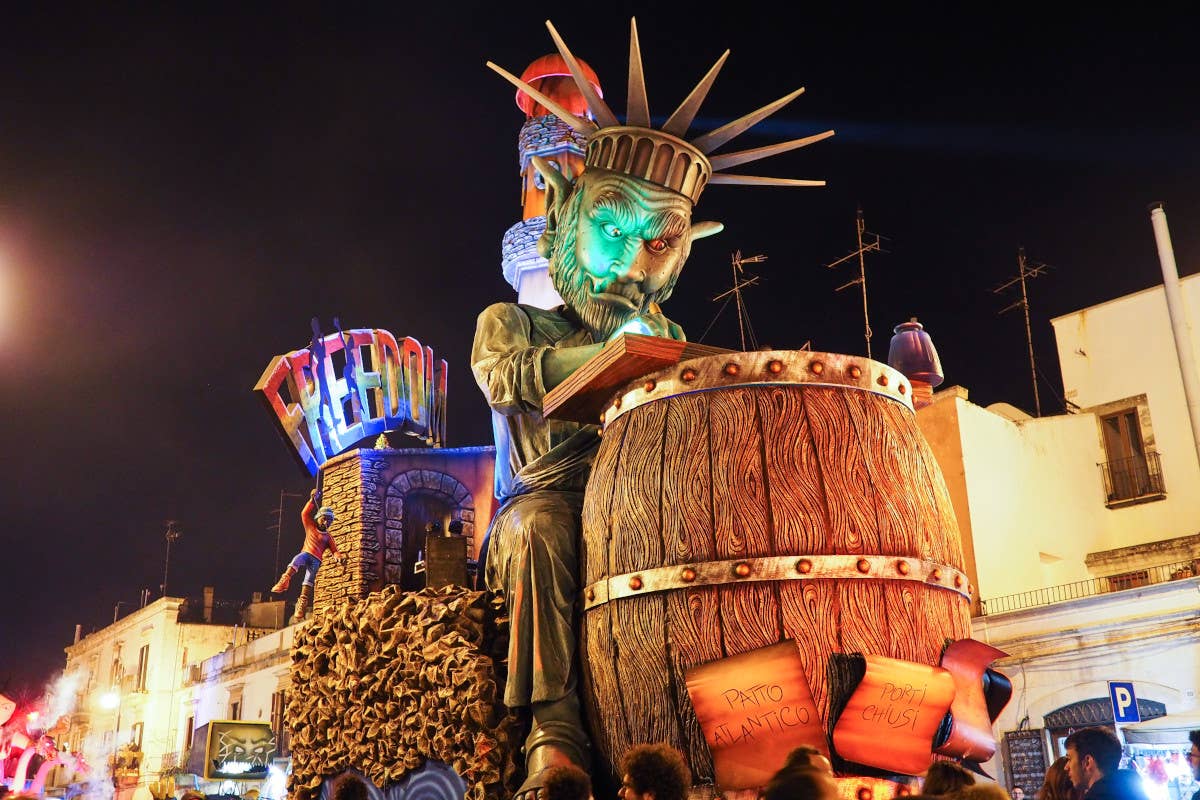 Carnevale di Putignano: storia, feste e tradizioni della Puglia autentica