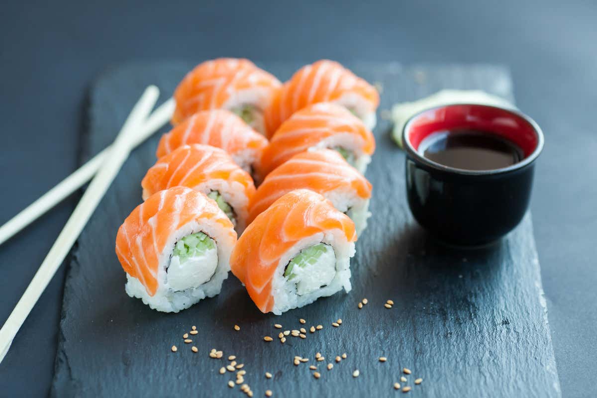 Quasi il 70% del salmone consumato fuori casa in Italia è legato al sushi