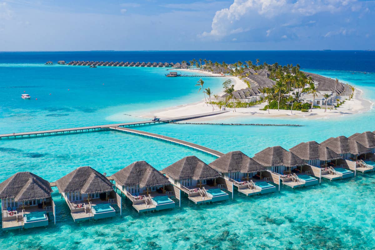 Le Maldive rimangono tra le mete preferite degli italiani Vacanze di fine anno più care: la fascia medio-bassa rinuncia al viaggio