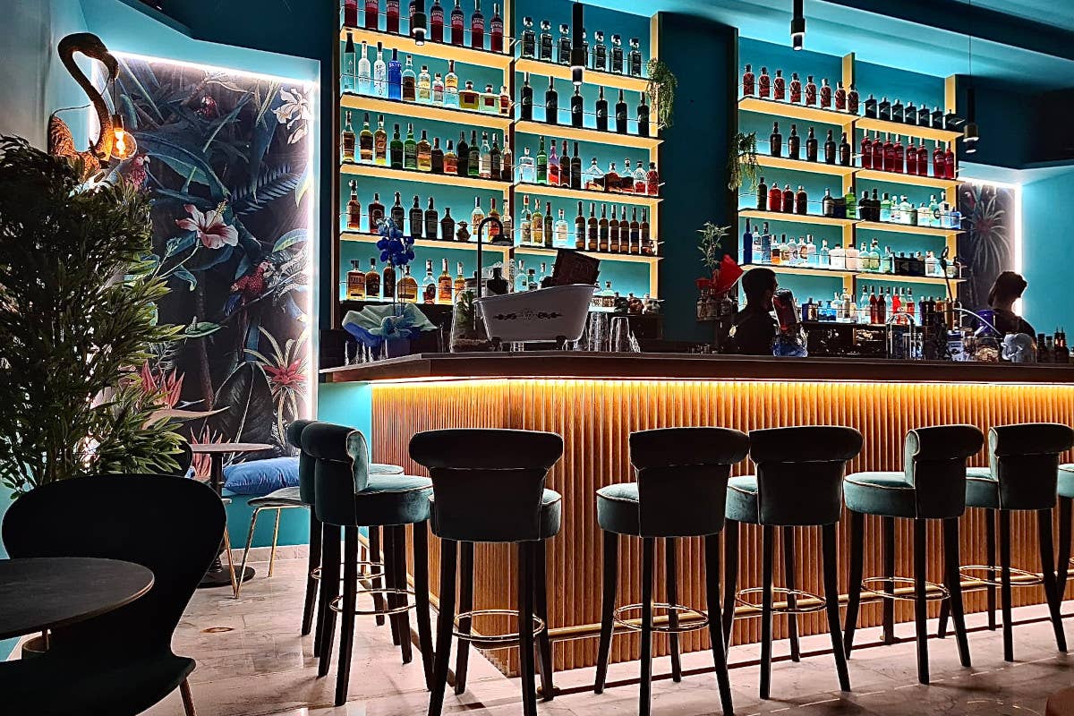 Jigger, il cocktail bar apre a Frascati: atmosfera jungle e sapori innovativi