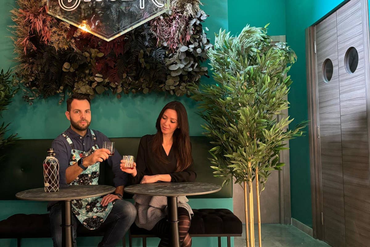 Jigger, il cocktail bar apre a Frascati: atmosfera jungle e sapori innovativi