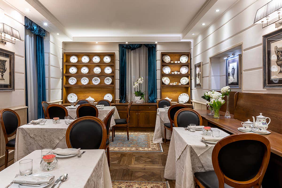 Hotel Barocco: charme romano con vista su Piazza Barberini e colazione d’autore