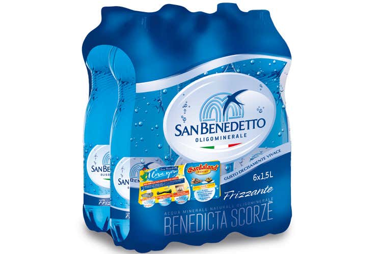 San Benedetto I Love You Sei bottiglie per sognare tanti premi San Benedetto I Love You Sei bottiglie per sognare tanti premi