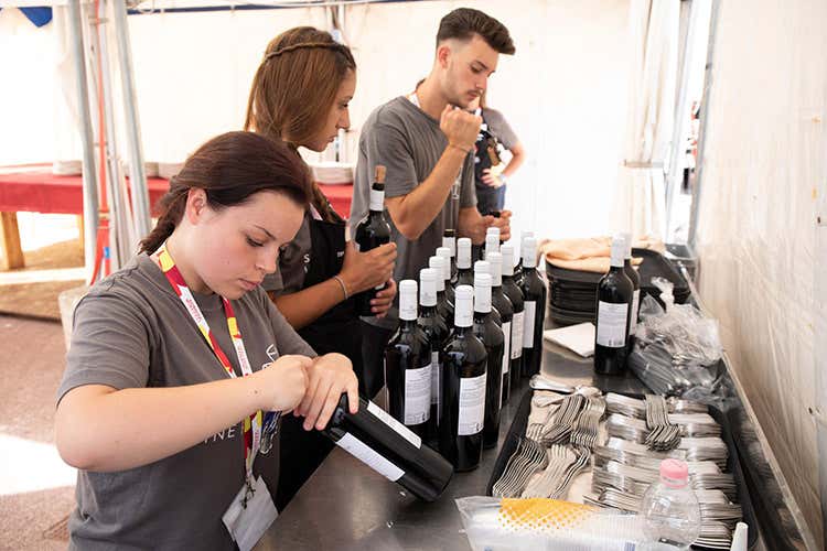 (Scirocco Wine Fest, 2&ordf; edizione Il vino da sei Paesi del Mediterraneo)