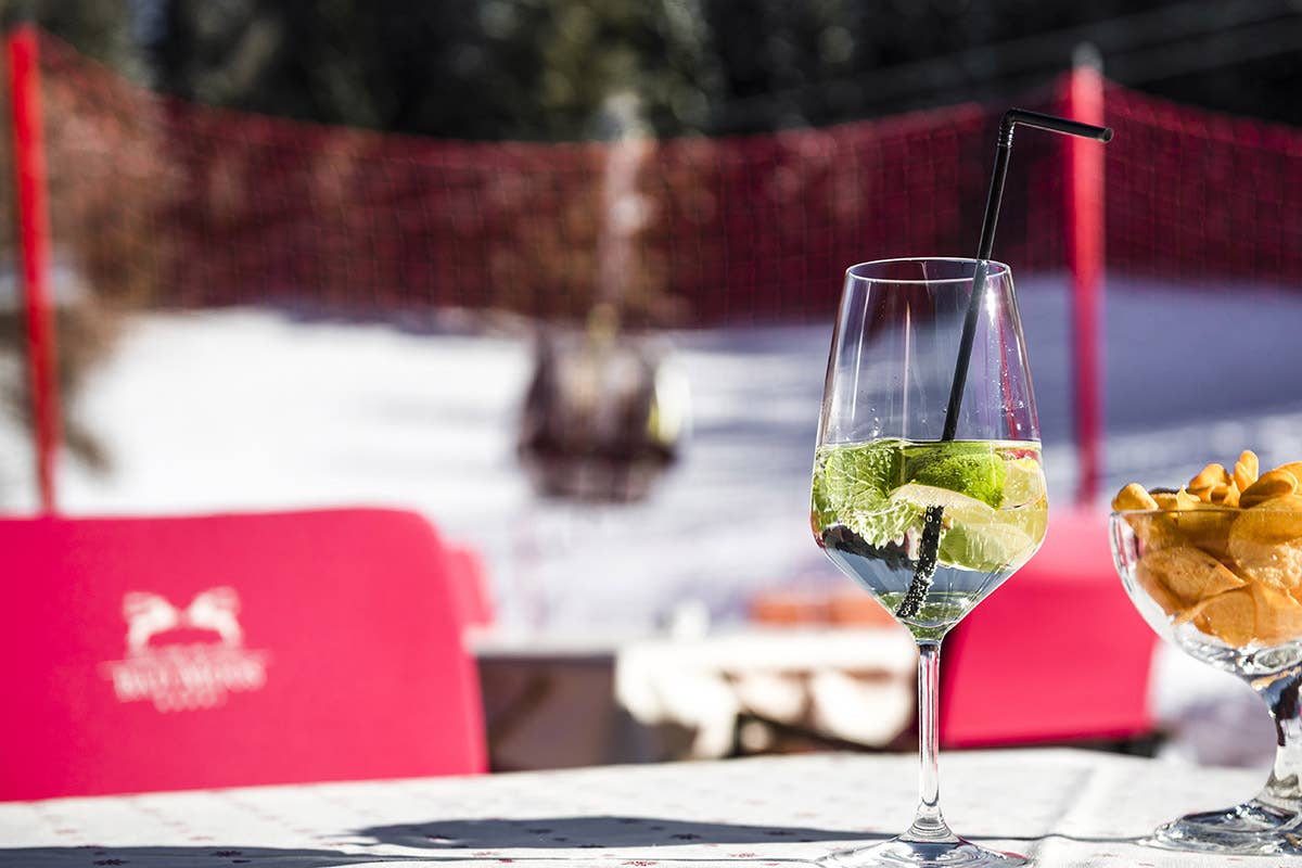 Ski Bar. Foto Hannes Niederkofle Neve, sci e coccole per coppie: l’inverno al Bad Moos