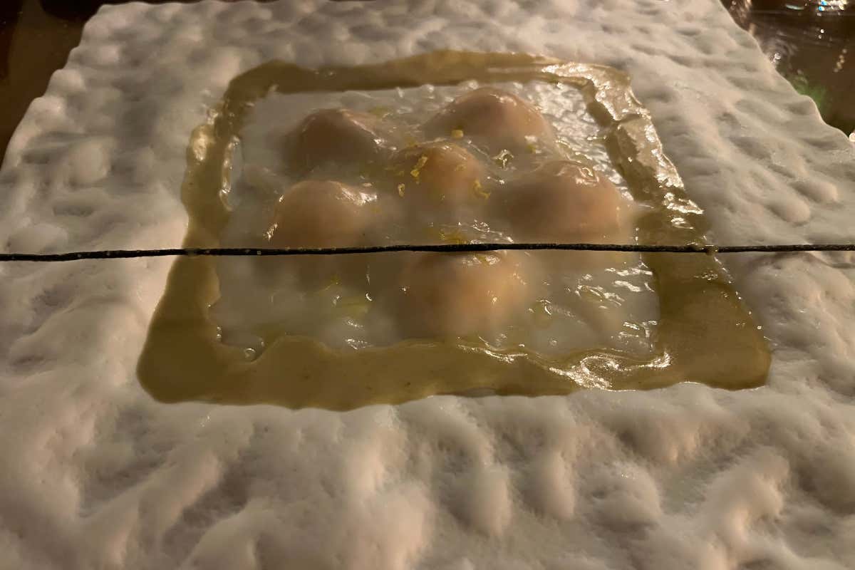 Lait A.Mare, il ristorante in una villa d'epoca che porta il mare in Brianza Lait A.Mare, il ristorante in una villa d'epoca che porta il mare in Brianza