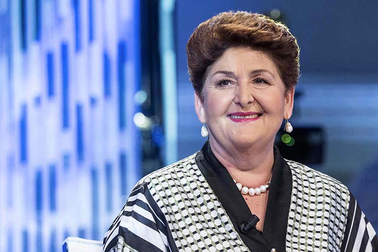 Teresa Bellanova - Olio, vino e turismo a braccetto Il Patto di Spello per lanciarli