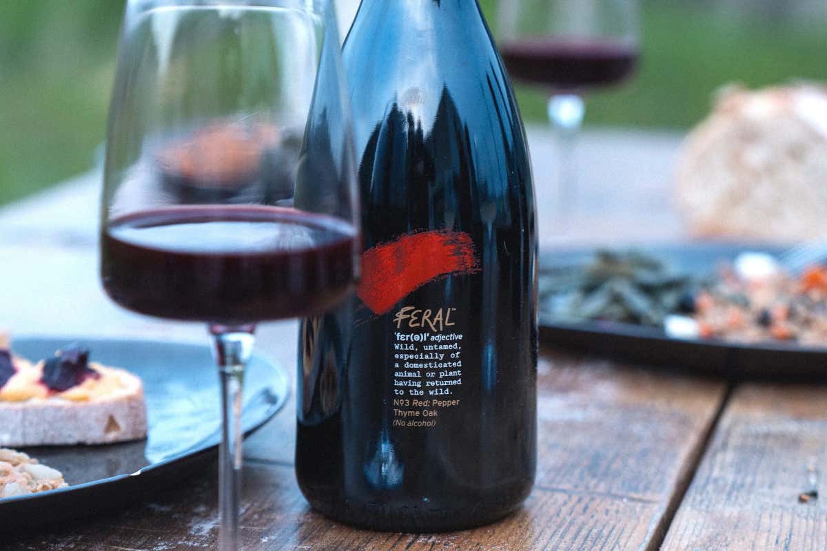 Feral: le bevande italiane che ricreano l’esperienza del vino, ma senza alcol Feral: le bevande italiane che ricreano l’esperienza del vino, ma senza alcol