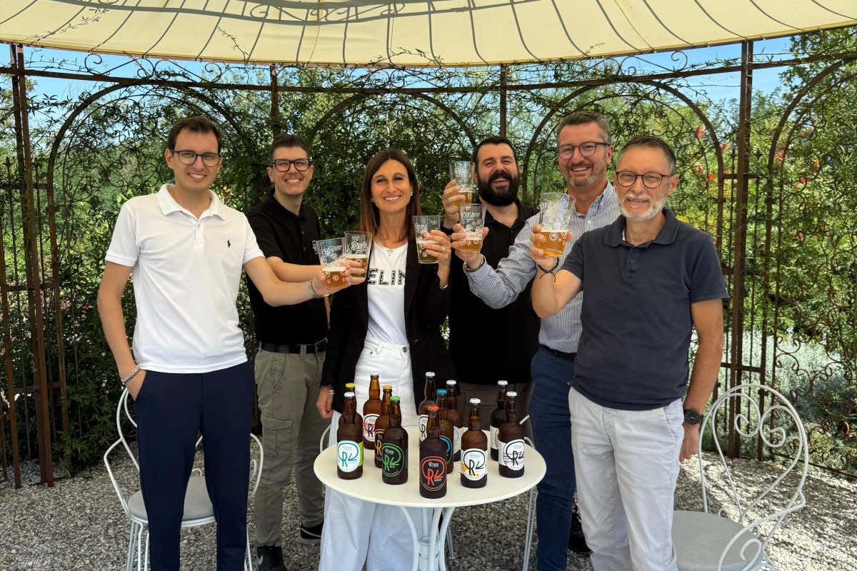 Dal malto locale al miele d’arnia: come nascono le birre Riversa Dal malto locale al miele d’arnia: come nascono le birre Riversa