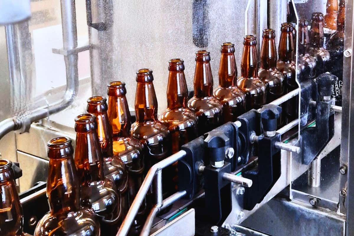 Dal malto locale al miele d’arnia: come nascono le birre Riversa Dal malto locale al miele d’arnia: come nascono le birre Riversa