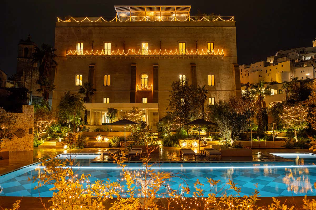 I migliori allestimenti natalizi 2025 degli hotel: Castiglion del Bosco