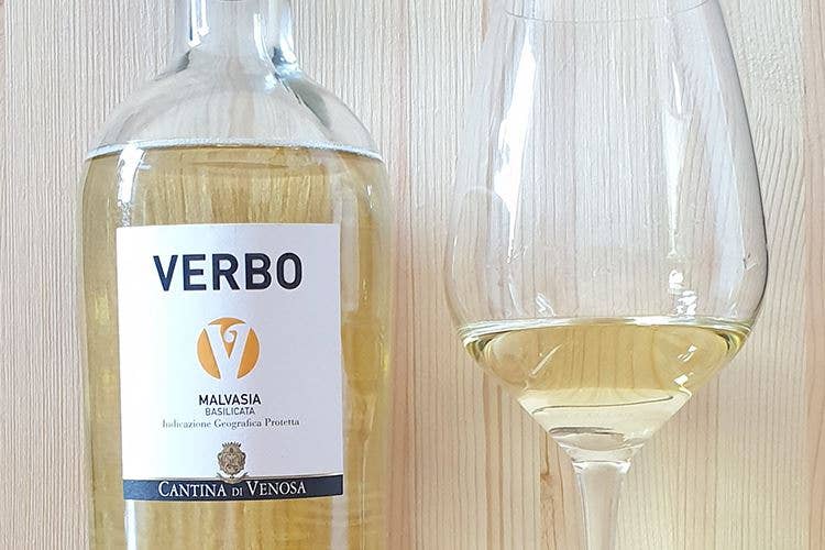 Ripartiamo Dal Vino Verbo Bianco Cantina Di Venosa - Italia A Tavola