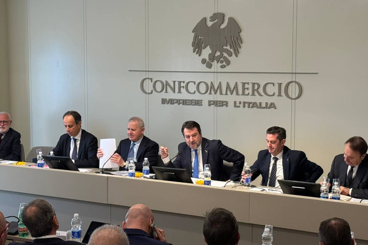 Codice della strada, Salvini incontra la Fipe: «Ora un protocollo operativo»