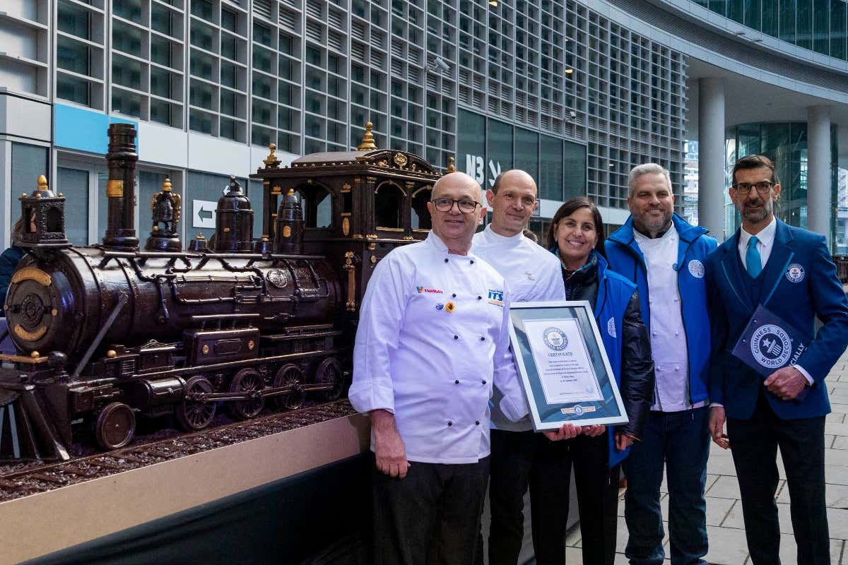 Il Winter Games Express è ufficialmente il treno di cioccolato più lungo del mondo Il Winter Games Express è ufficialmente il treno di cioccolato più lungo del mondo