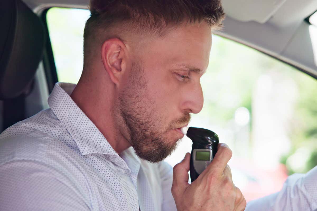 Alcolock già in vigore, ma in Italia i centri per installarlo sono pochissimi Alcolock già in vigore, ma in Italia i centri per installarlo sono pochissimi