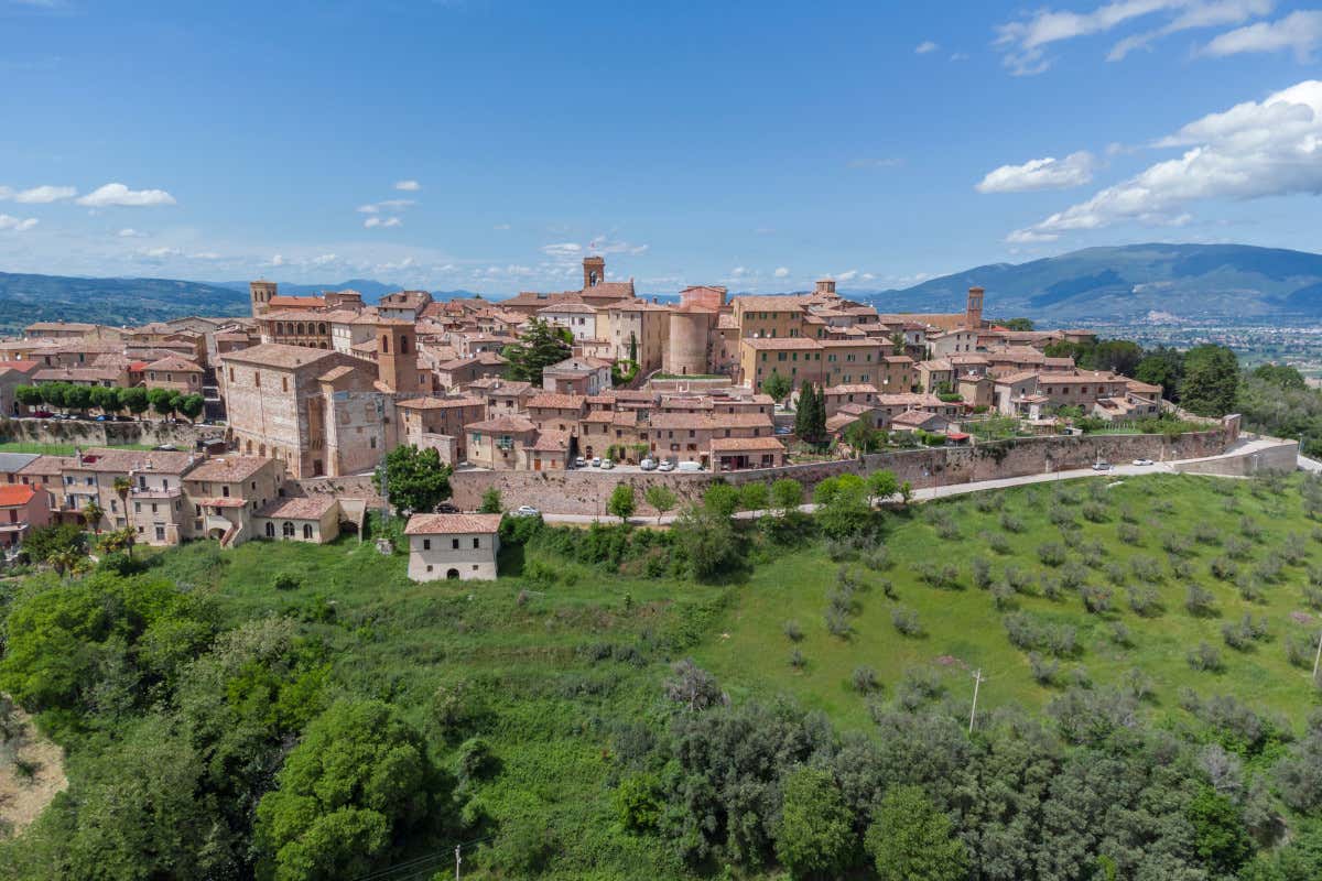 Montefalco e il coraggio della presa d’atto in tempi duri per il vino