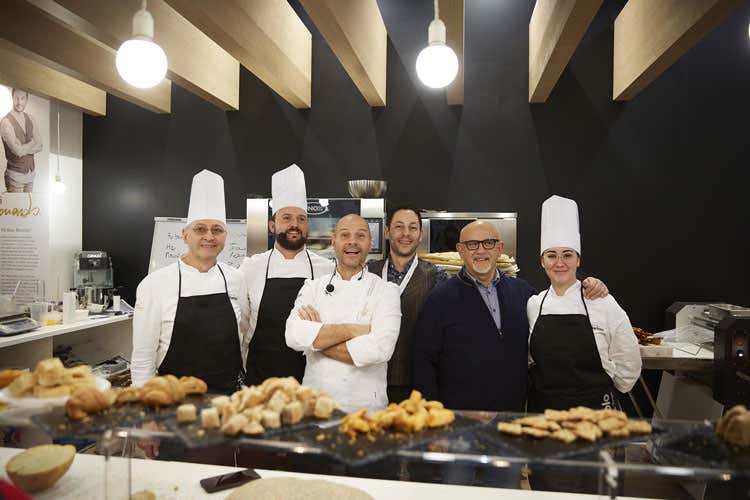 (Anche i mugnai celebrano Leonardo Molino Bertolo gli dedica le sue farine)