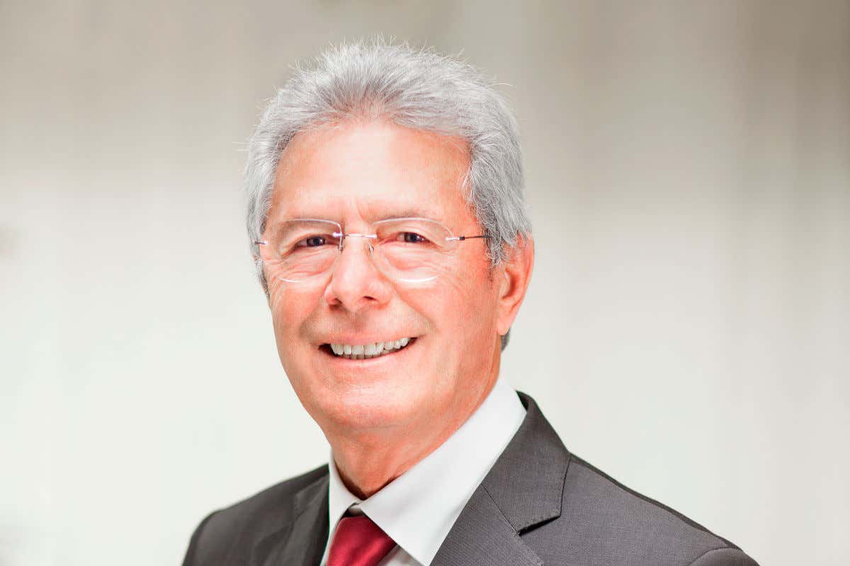 Angelo Maci, fondatore di Cantine Due Palme Cantine Due Palme premiata come miglior cantina cooperativa dell&rsquo;anno