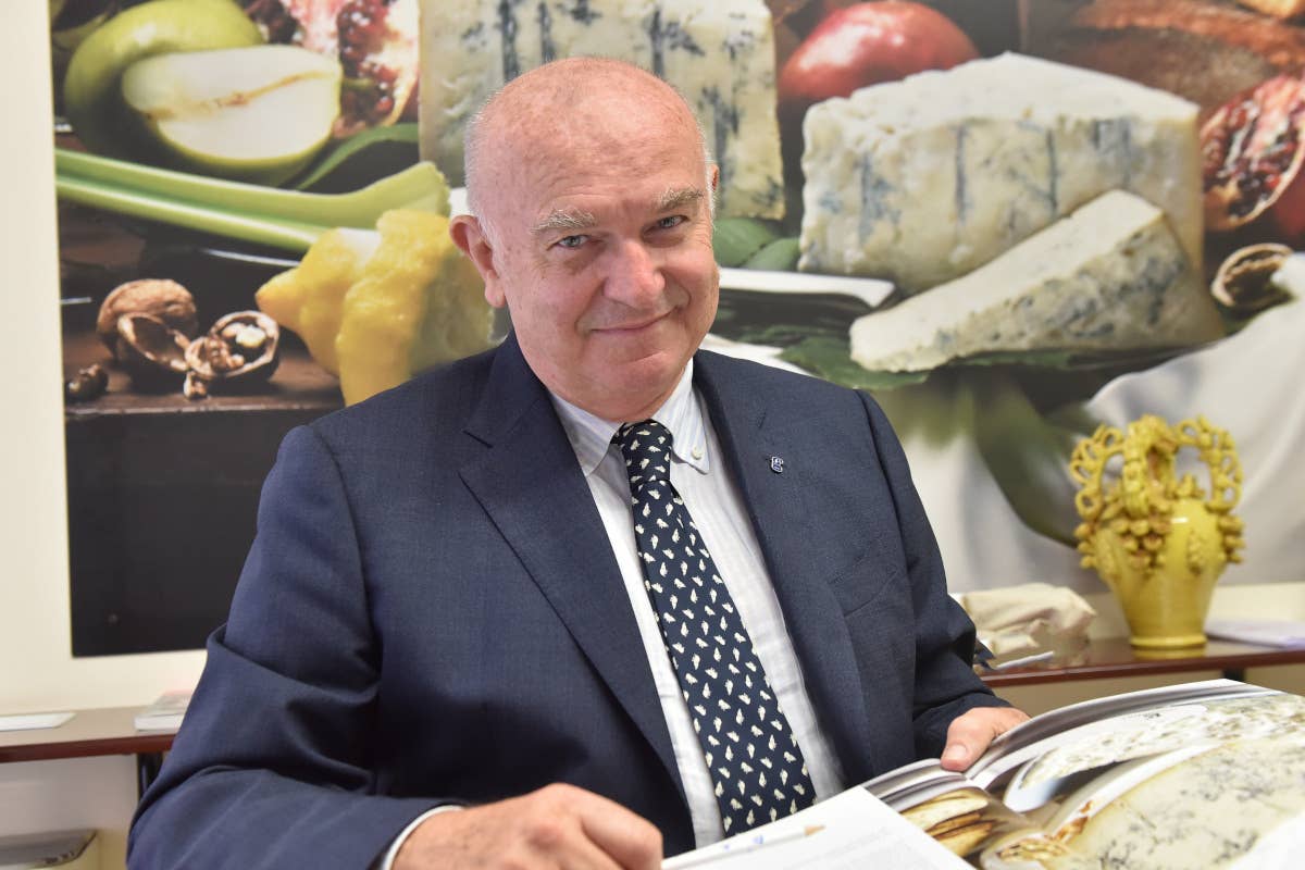 Il presidente Auricchio svela i segreti del Gorgonzola Dop via social