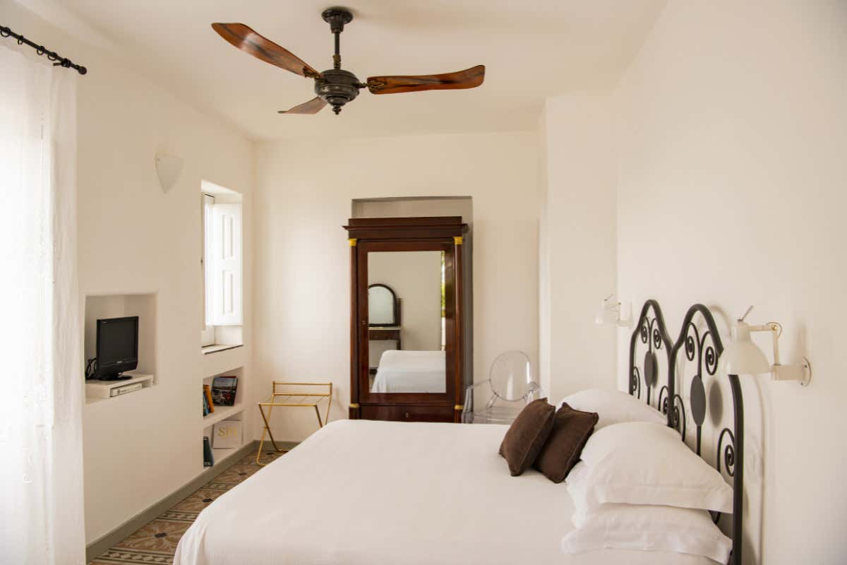 Hotel Signum, soggiorno a Salina tra evoluzione e talento al femminile Hotel Signum, soggiorno a Salina tra evoluzione e talento al femminile