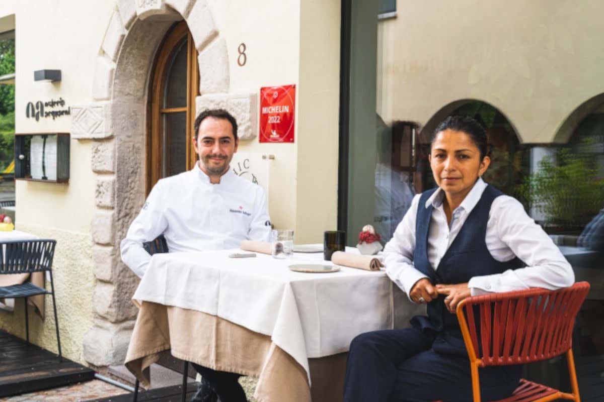 Alessandro Bellingeri con la moglie Perla Edith Becerra Cardenas