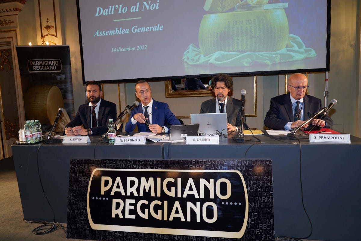 L'Assemblea Generale dei Consorziati del Parmigiano Reggiano Per Parmigiano Reggiano un bilancio da record: ricavi a 565 milioni