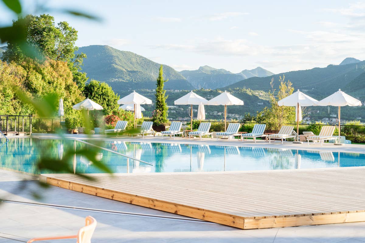 Un giardino sul lago: ecco l'A-Rosa, il resort 5 stelle di Salò