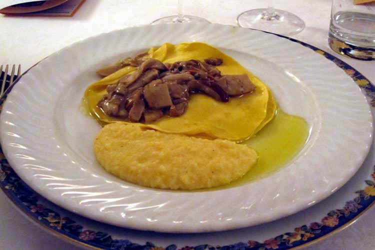 Lasagnetta di funghi porcini e crema di mais Marano (L&rsquo;autunno del Tone Il mais Marano ingrediente speciale)