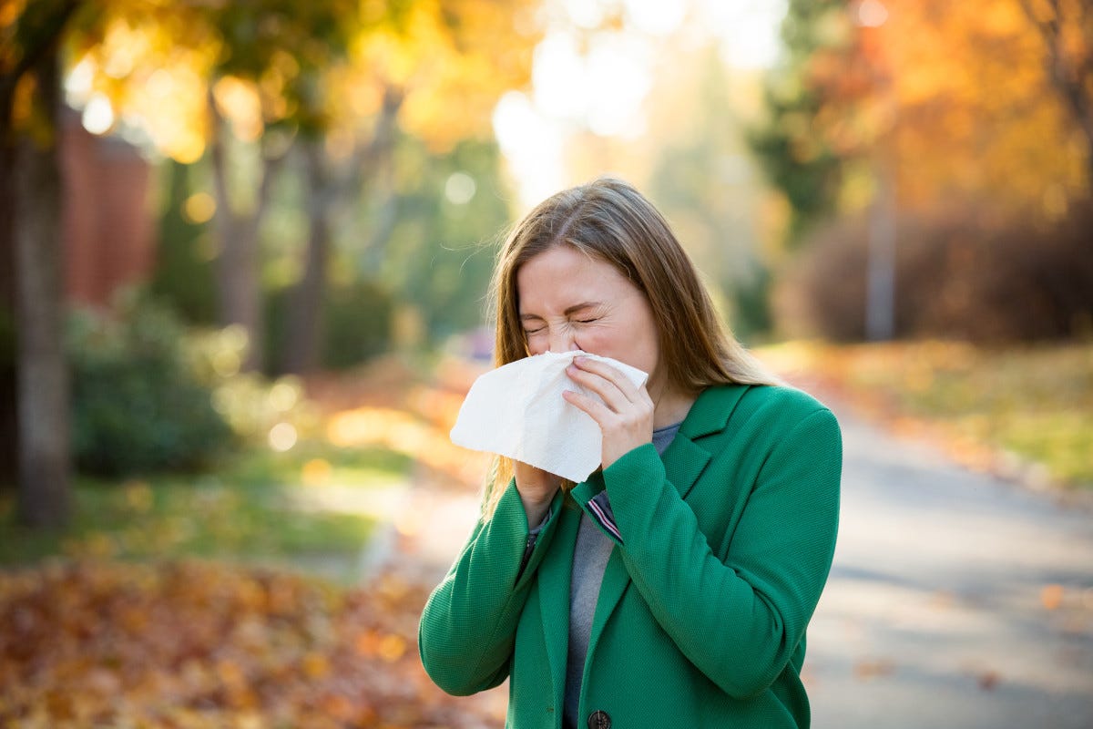 Allergie d'autunno, come è possibile? Allergie d’autunno, con il caldo anomalo pollini fuori stagione?