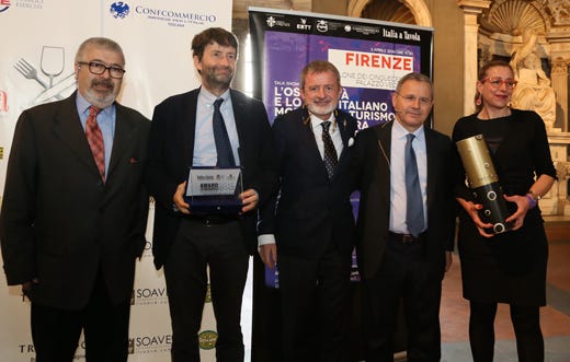 da sinistra: Matteo Scibilia, Dario Franceschini, Alberto Lupini, Lino Stoppani e Sabrina Schench