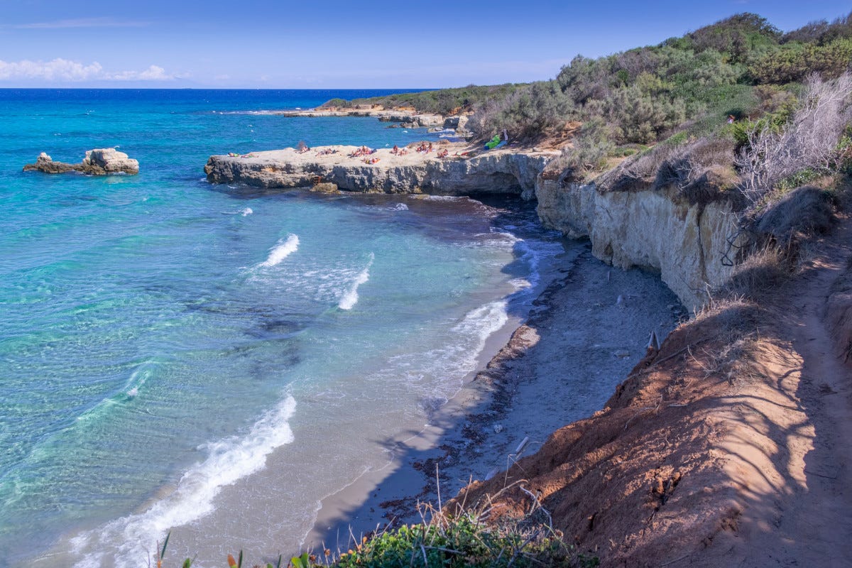 Le cinque spiagge da non perdere in Salento, un paradiso costiero da sogno