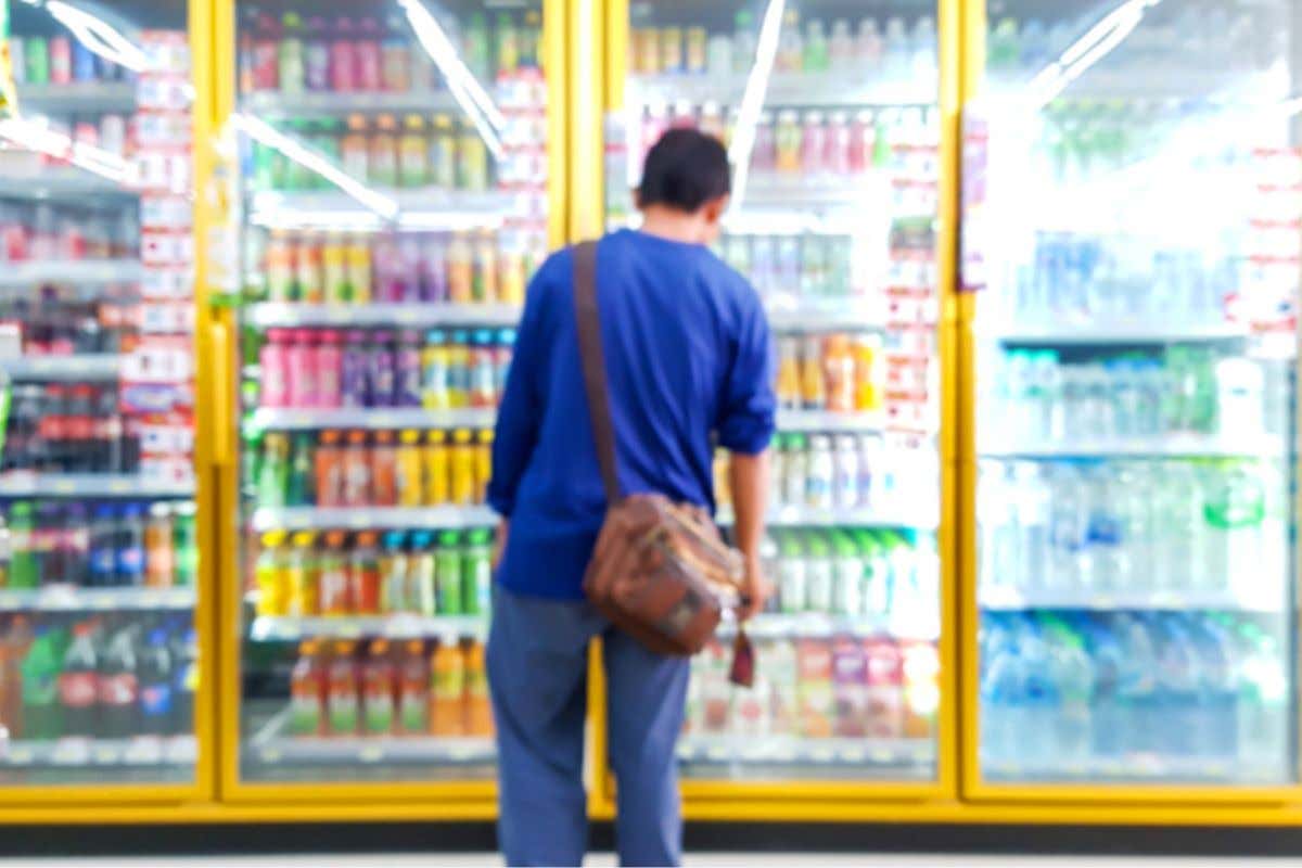 Bibite fresche con sovrapprezzo, la frigo tax sorprende tutti ma c’è sempre stata