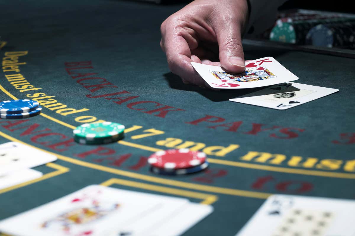 Scopri come aumentare le tue probabilit&agrave; di vincita al blackjack