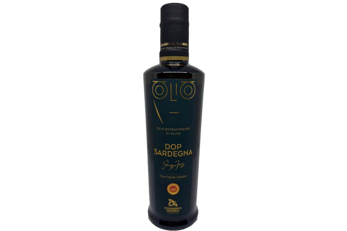 Sardegna, l’isola che profuma d’olio: passione, famiglia e tradizione